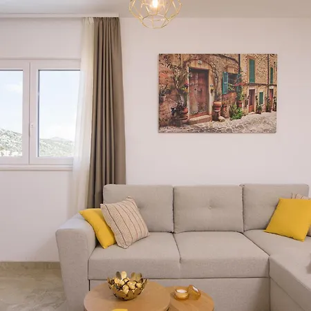 Barbara & Zoran With Free Parking And Heated Swimming Pool 公寓 *