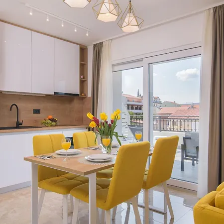 公寓 Barbara & Zoran With Free Parking And Heated Swimming Pool