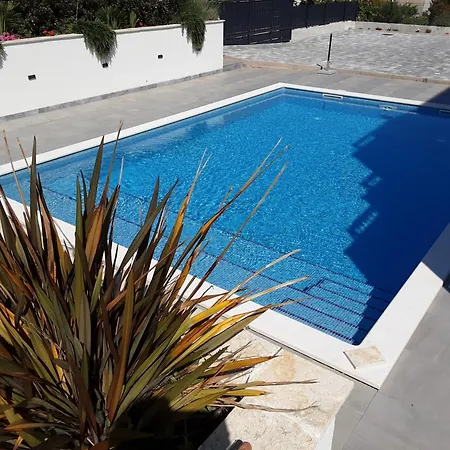 Barbara & Zoran With Free Parking And Heated Swimming Pool * 希杰·弗朗吉卡