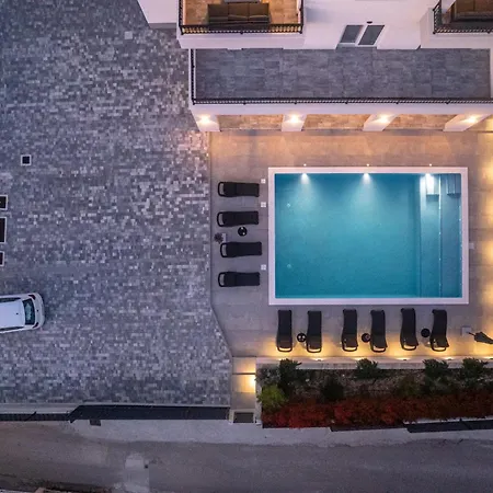 公寓 Barbara & Zoran With Free Parking And Heated Swimming Pool 希杰·弗朗吉卡