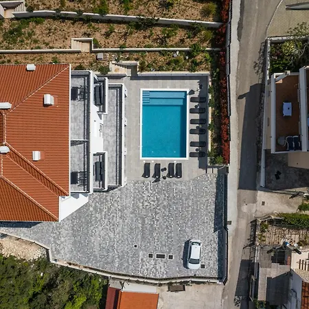 Barbara & Zoran With Free Parking And Heated Swimming Pool 公寓 希杰·弗朗吉卡